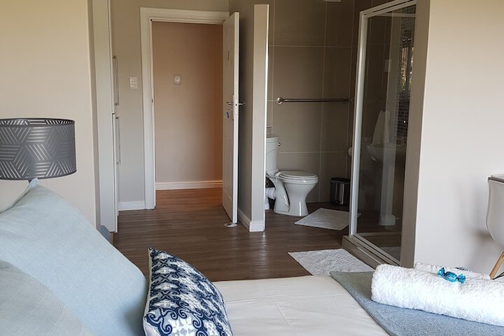 Room 2 of 50