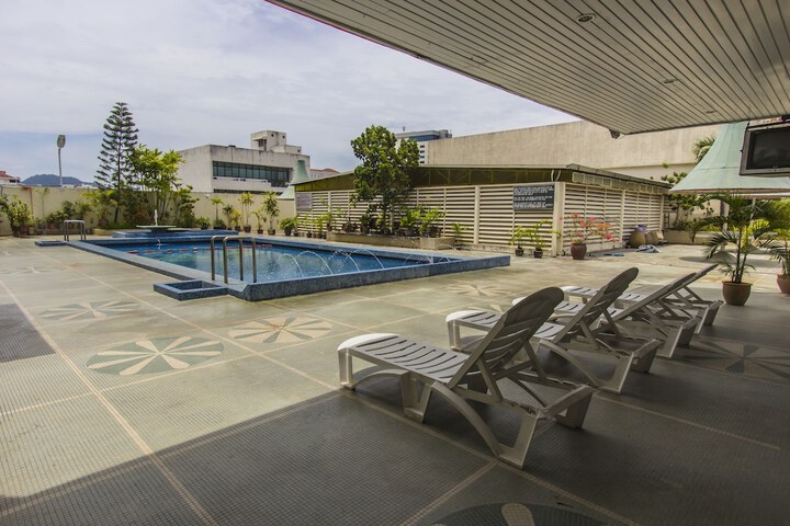 Pool 42 of 59