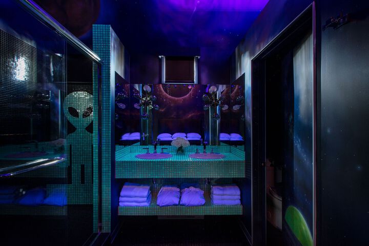 Room 48 of 258