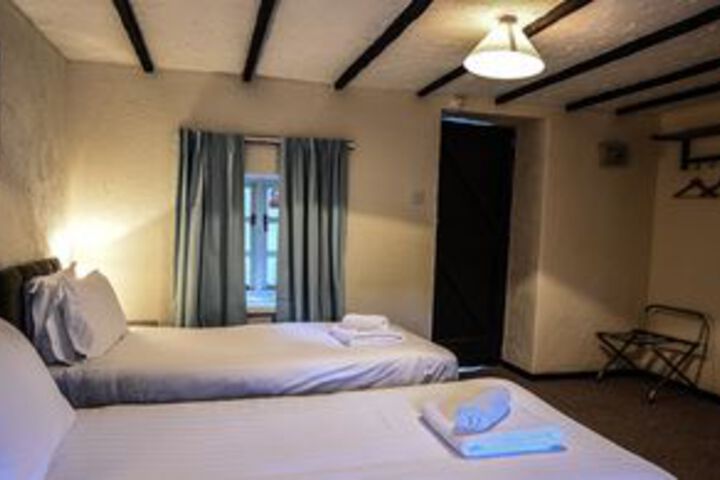 Room 21 of 40