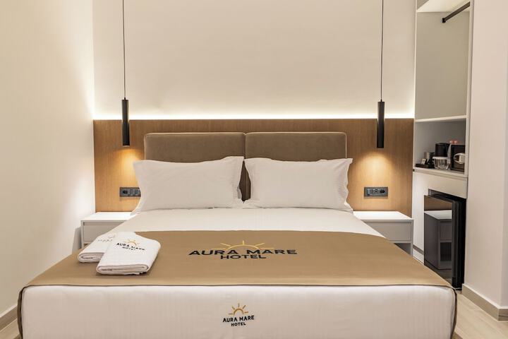 Room 15 of 244