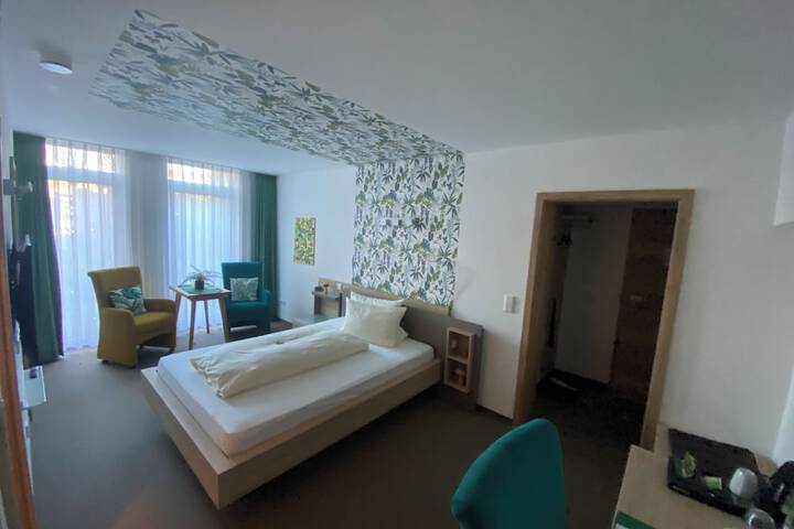 Room 15 of 110