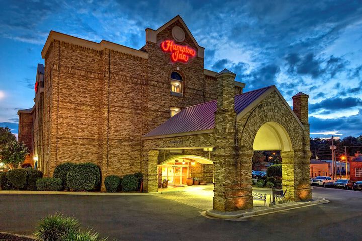 Hotel Entry