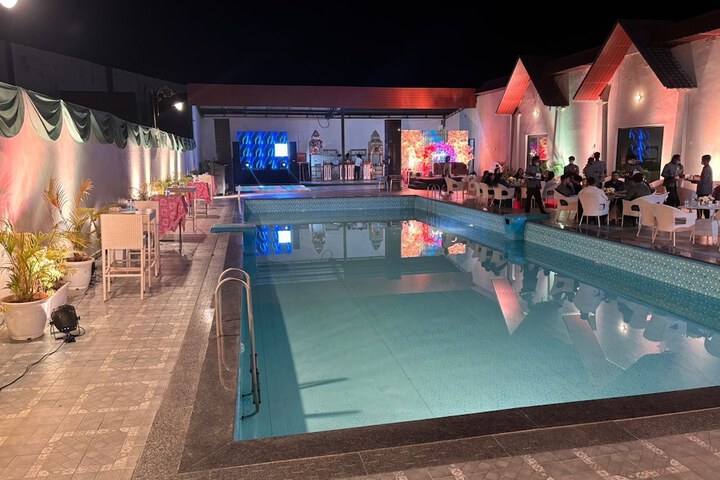 Pool 10 of 19
