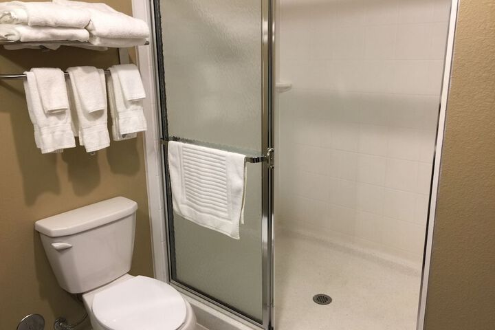 2 Queen Beds Suite (6 of 18)
