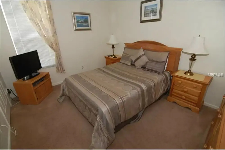 Room 3 of 28