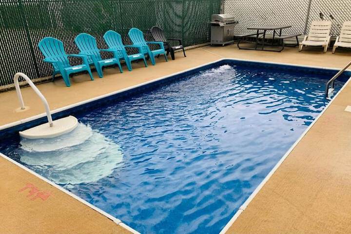 Photo of Franklin Terrace Motel Pool