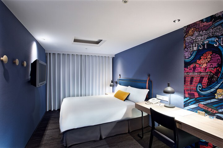 Room 13 of 55