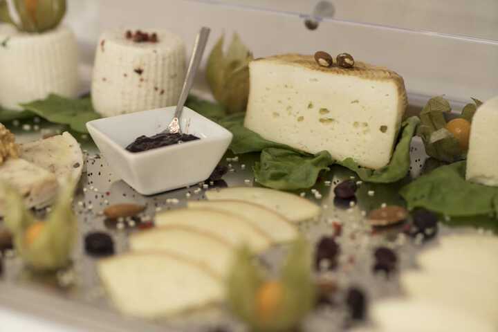 Dining 55 of 70