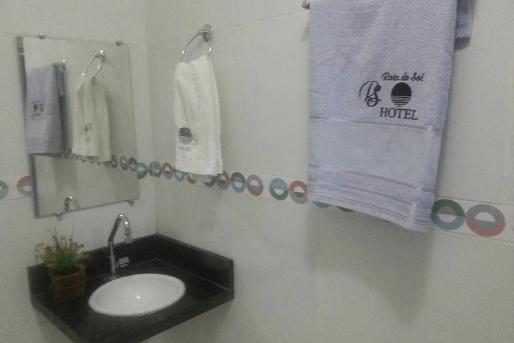 Room 8 of 25