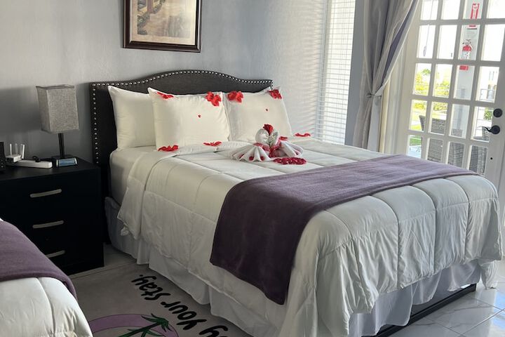 Room 15 of 28