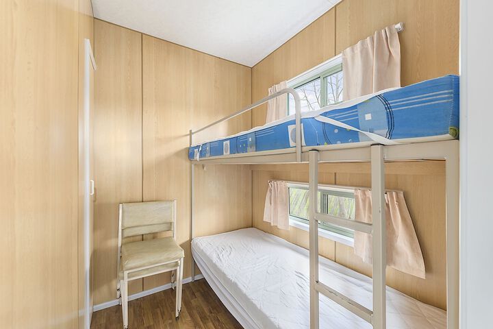 Room 4 of 54