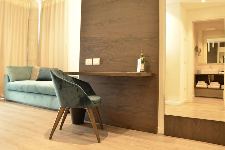Room 15 of 89