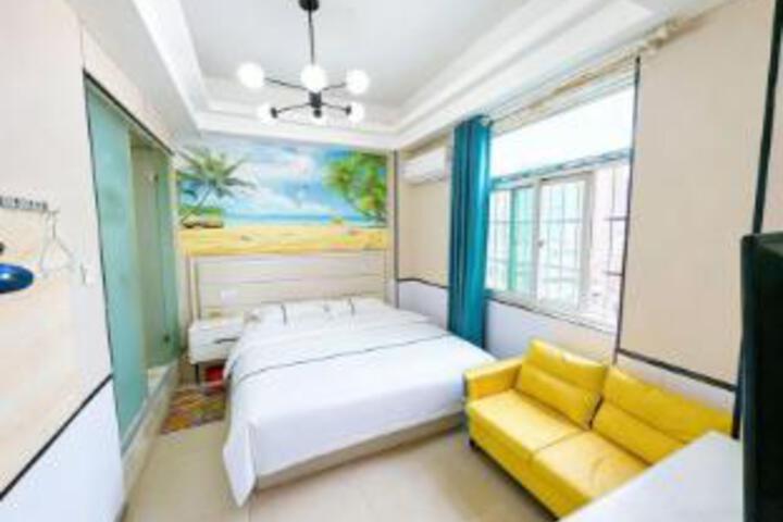 Room 4 of 6