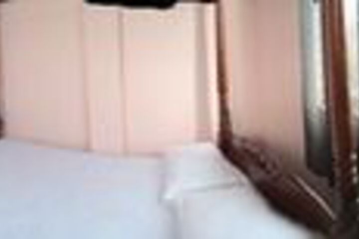 Room 54 of 87
