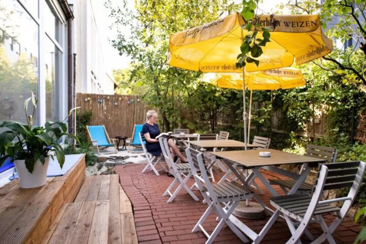 Sundeck 30 of 31