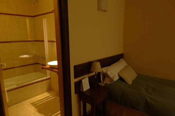 Room 5 of 25