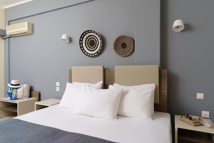 Room 21 of 128
