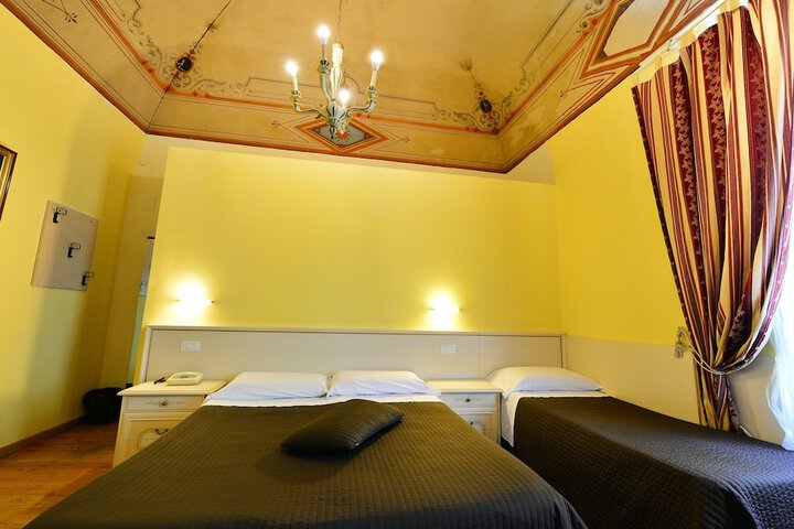 Room 25 of 75