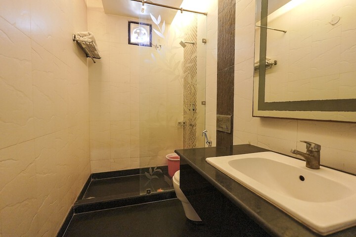Room 42 of 62