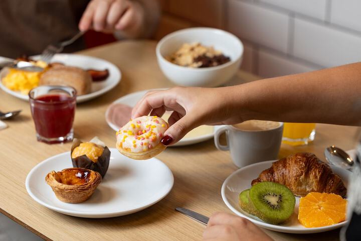 Breakfast/Coffee Service 55 of 83