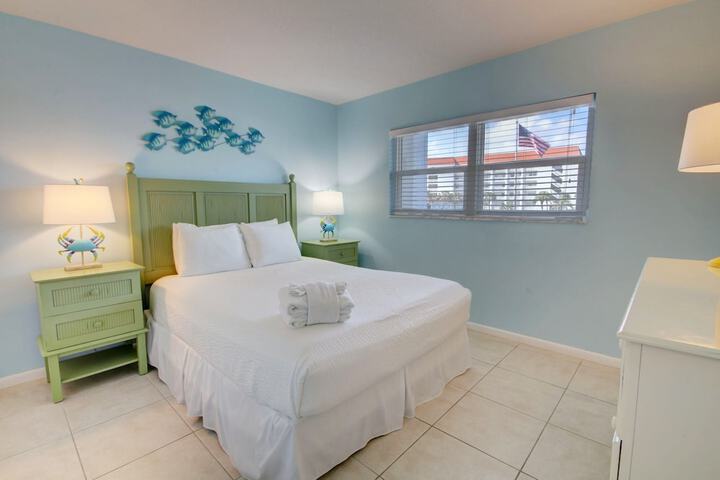 Room 4 of 27
