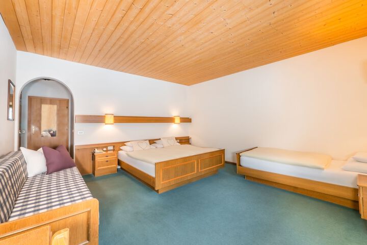 Room 7 of 60