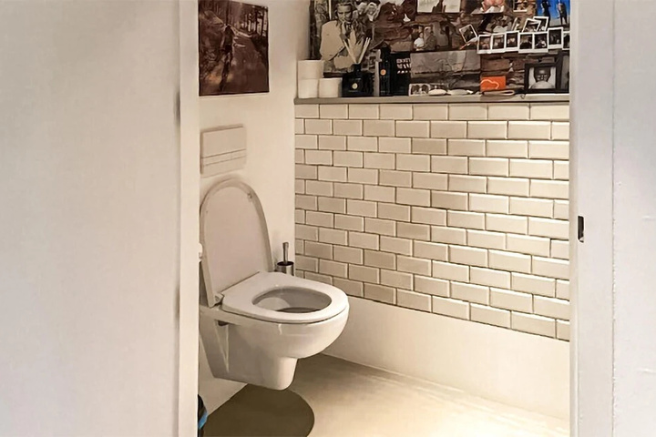 Room 8 of 14