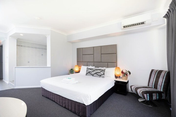 Room 13 of 29
