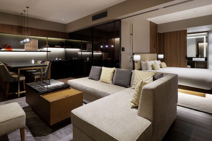 Room 25 of 68