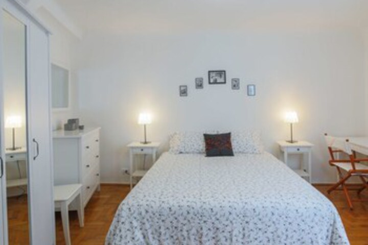 Room 15 of 22