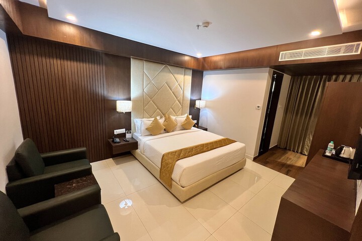 Room 7 of 52