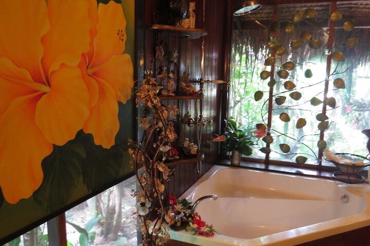 Hot Tub 291 of 404