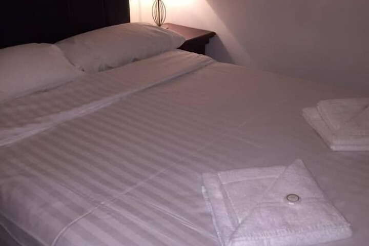 Room 8 of 35