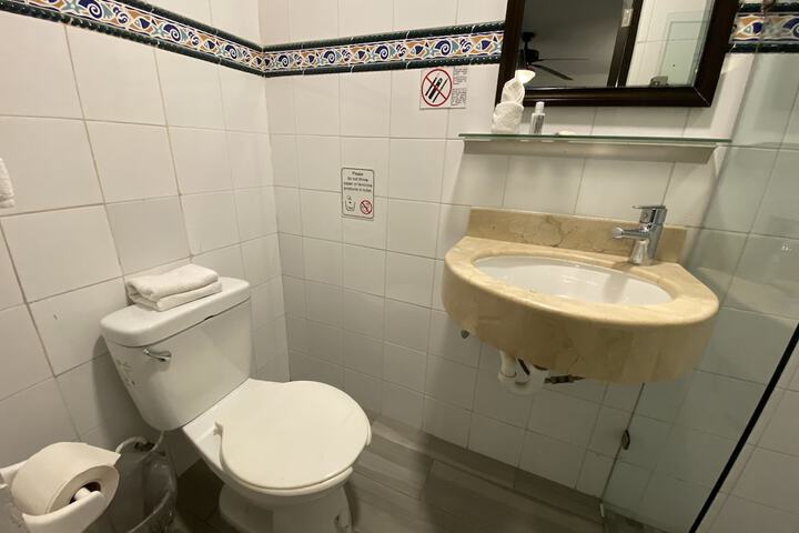 Room 95 of 137