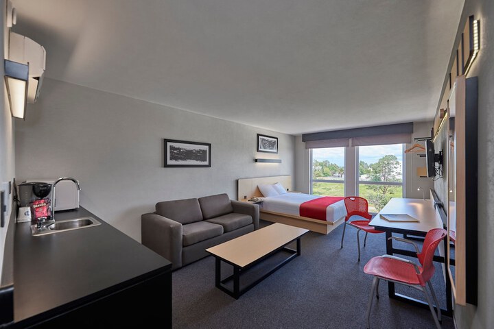 Room 16 of 47