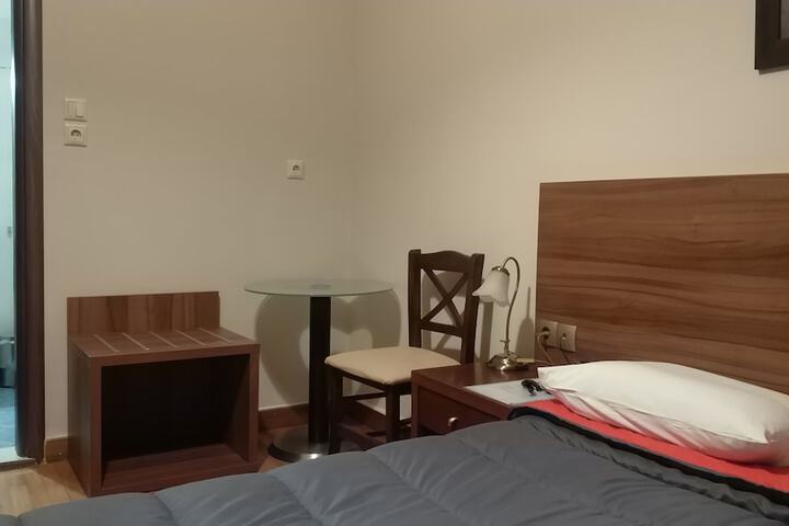 Room 16 of 59