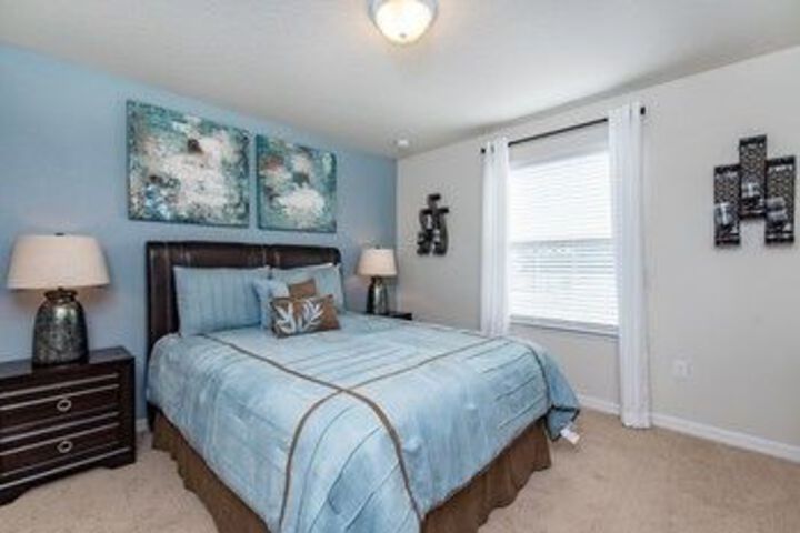Room 12 of 26