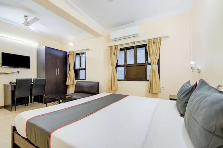 Room 9 of 22
