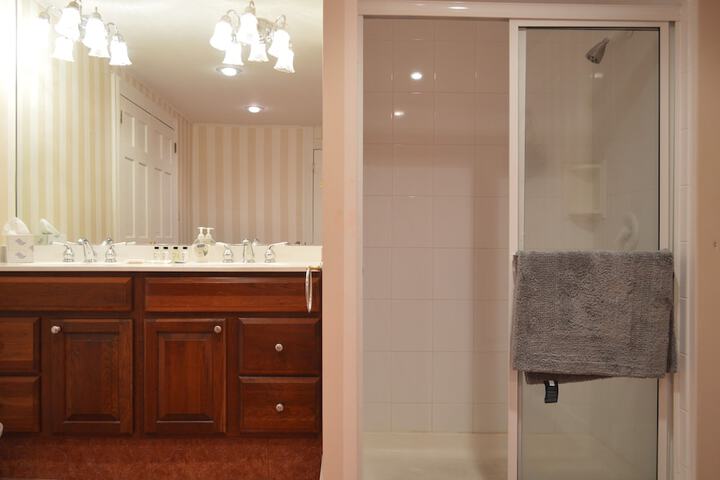 Room 8 of 22