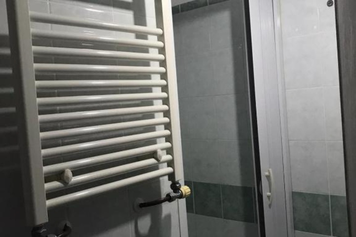Room 10 of 21