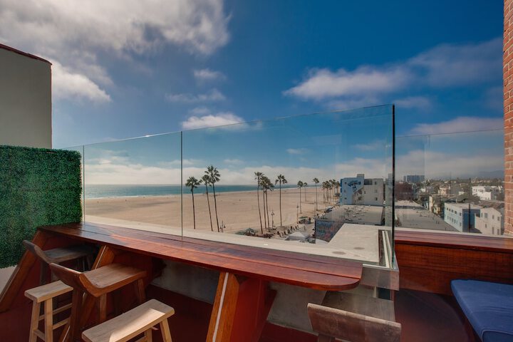 Sundeck