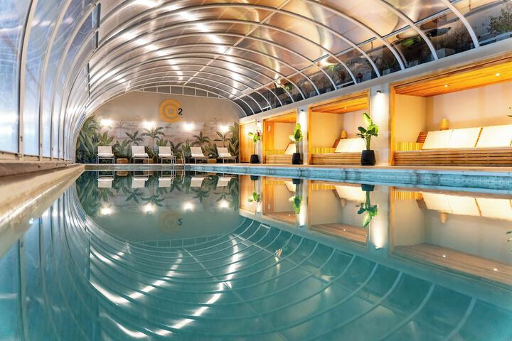 Pool 51 of 96