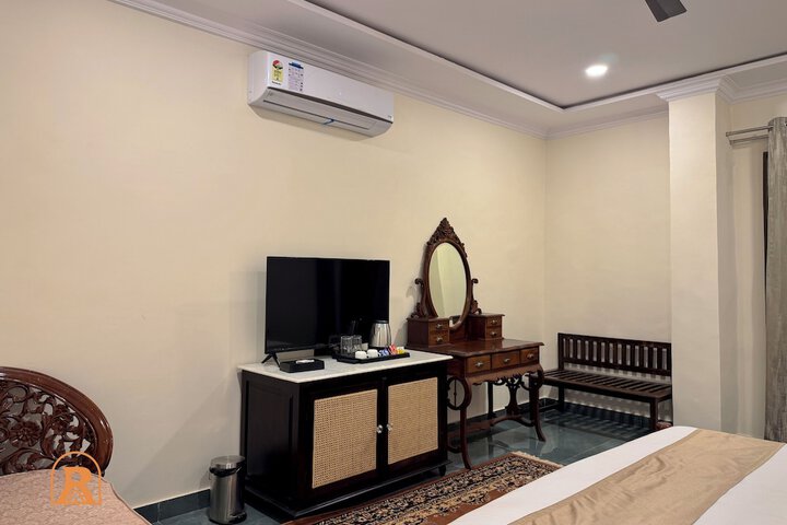 Room 29 of 97