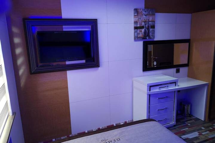 Room 19 of 35
