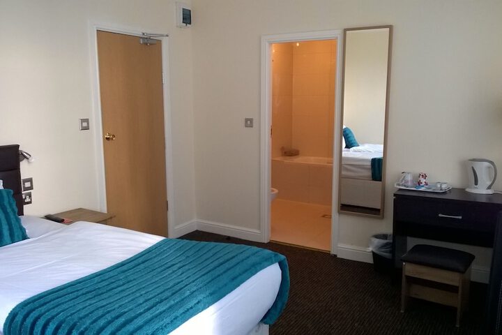 Room 10 of 54