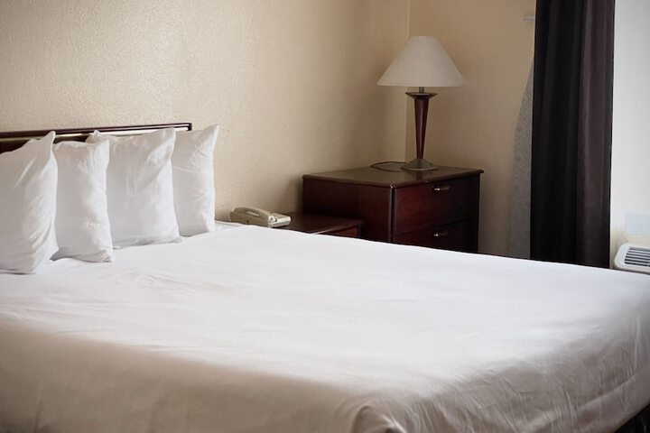 Room 15 of 71