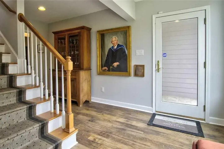 Room 13 of 21