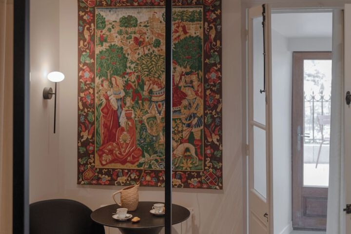 Room 28 of 73