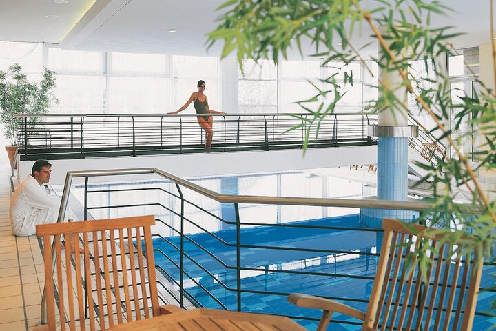 Hotel with Pool